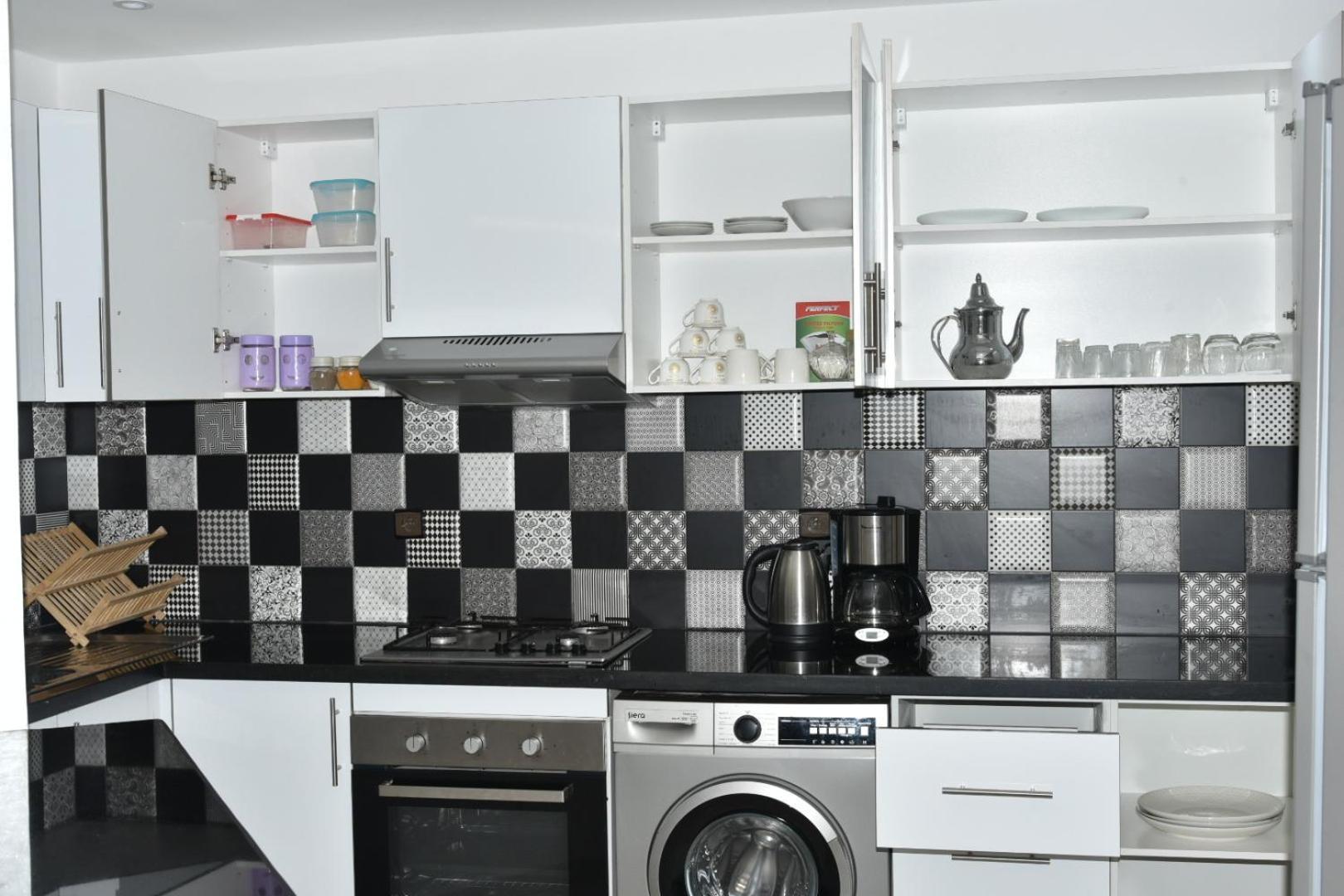Bright 3-Br In Heart Of Kenitra-Perfect Summer Stay With Parking! Exterior photo